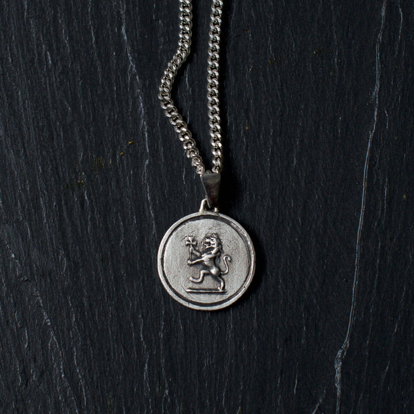 RAMPANT LION NECKLACE Binary Star Necklace Hetariki Jewellery 