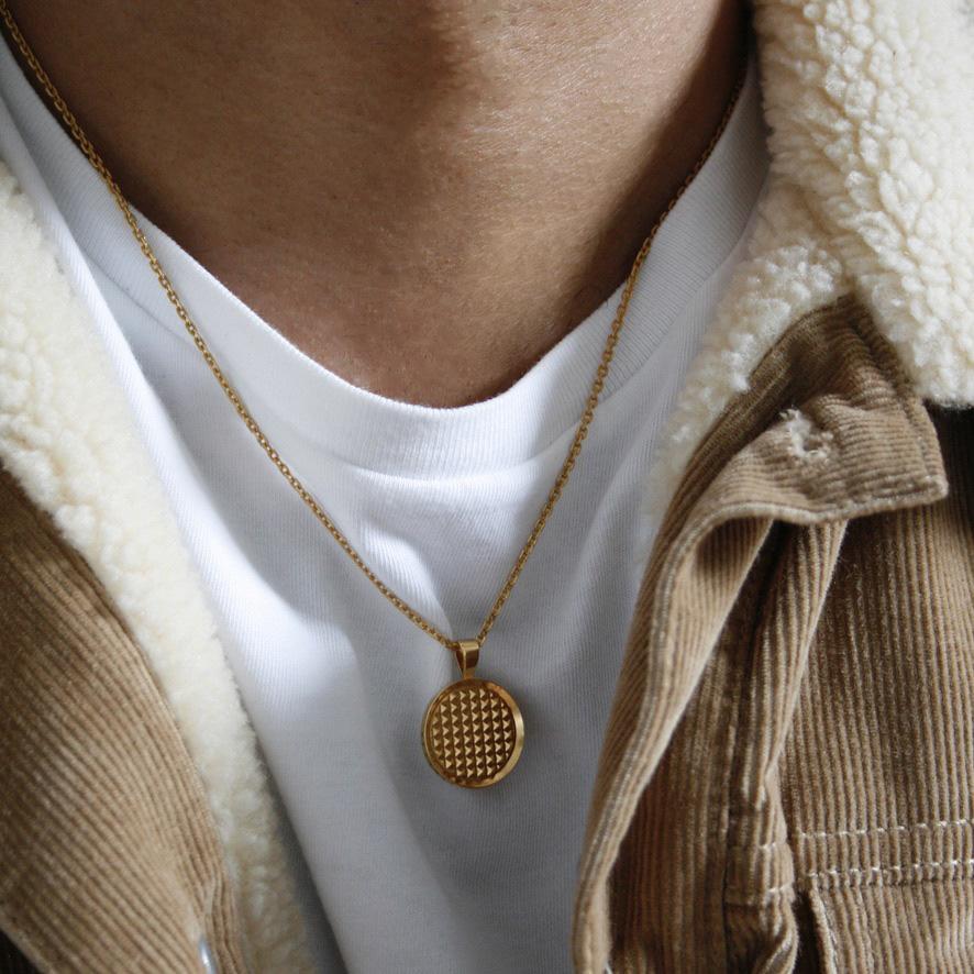 GOLD PYRAMIDS MEDALLION NECKLACE Hetariki Jewellery 