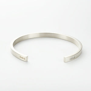 NOUGHTS & CROSSES - SMOKY QUARTZ noughts and crosses cuff Hetariki Jewellery 