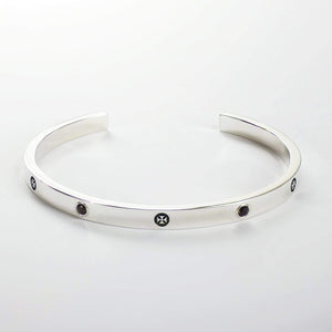 NOUGHTS & CROSSES - SMOKY QUARTZ noughts and crosses cuff Hetariki Jewellery 